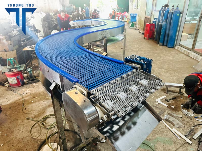 băng chuyền lưới nhựa