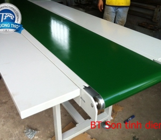 Băng tải pvc bàn thao tác